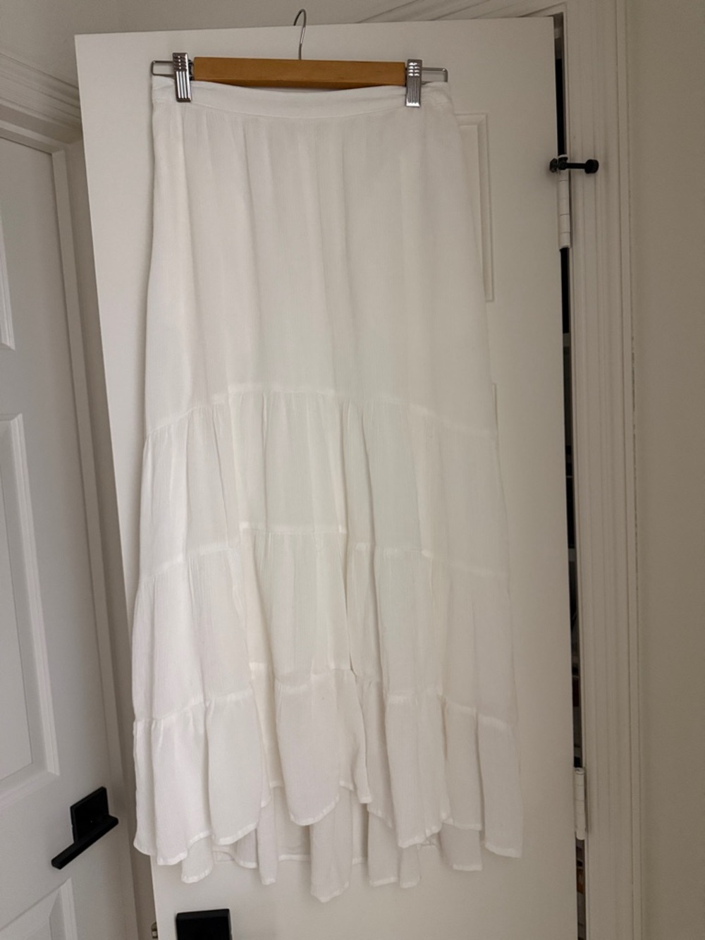 Abercrombie & Fitch White Tiered Maxi Skirt